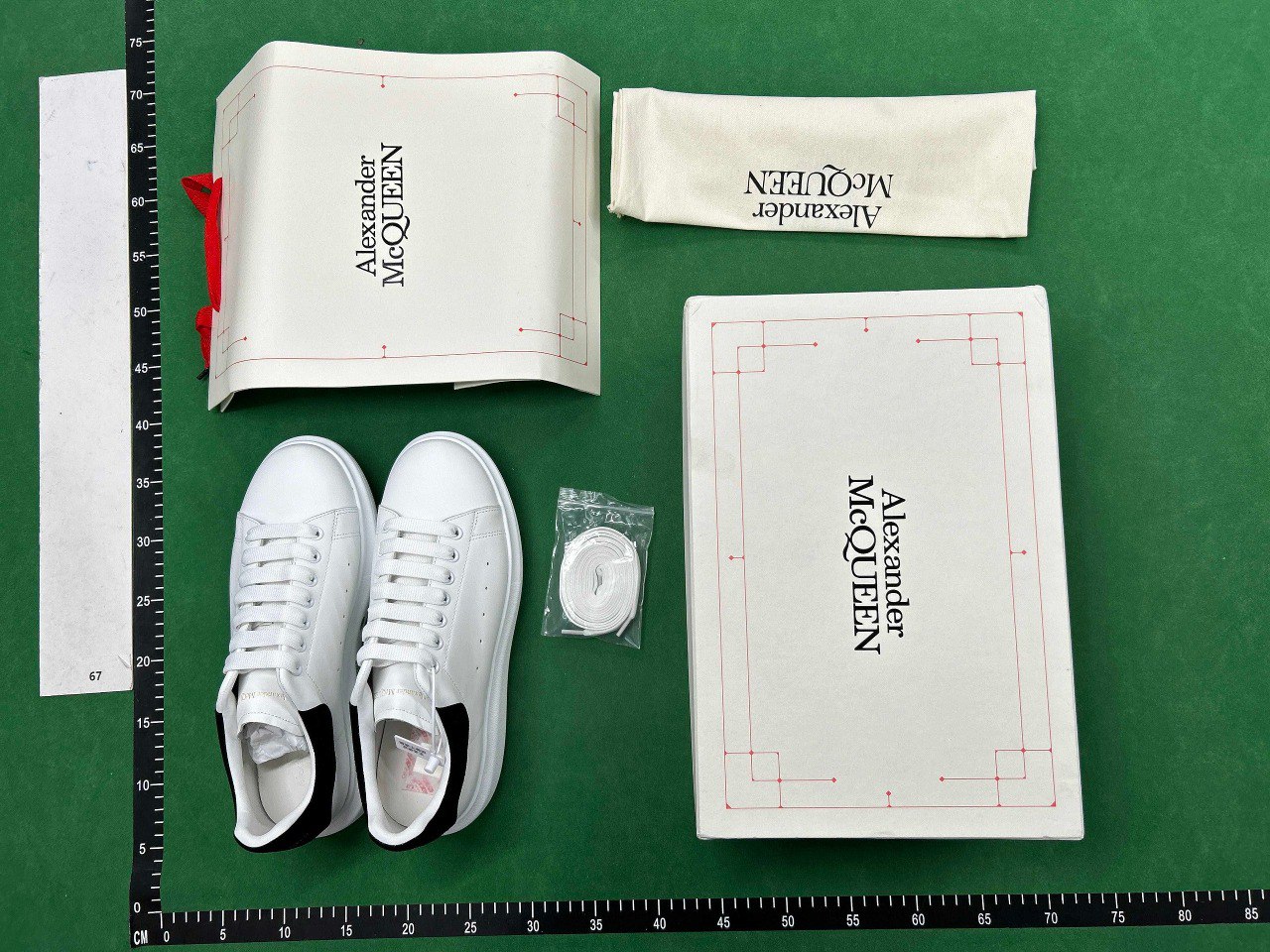 McQueen -2