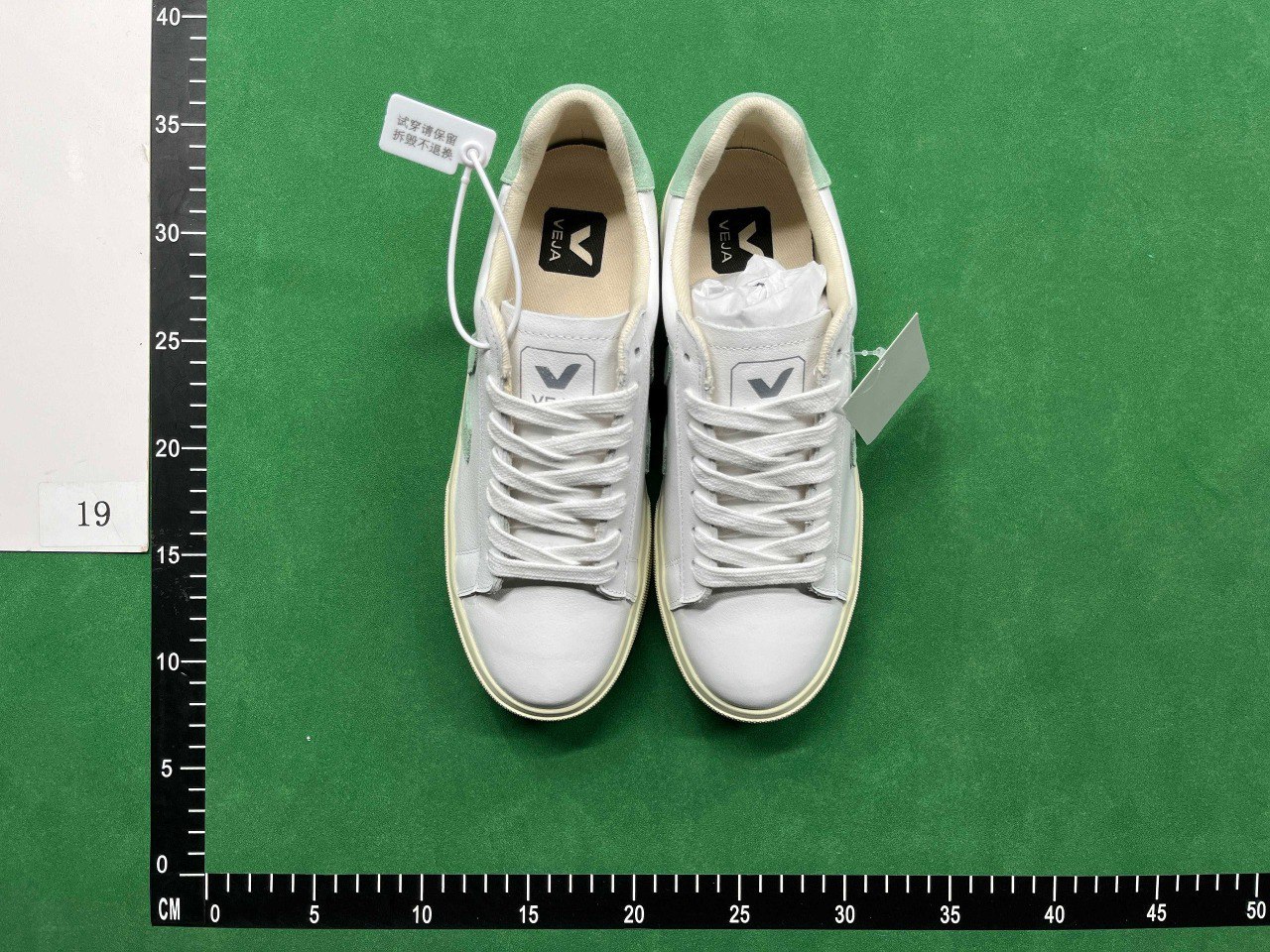  VEJA white shoes                                                                                                      -4