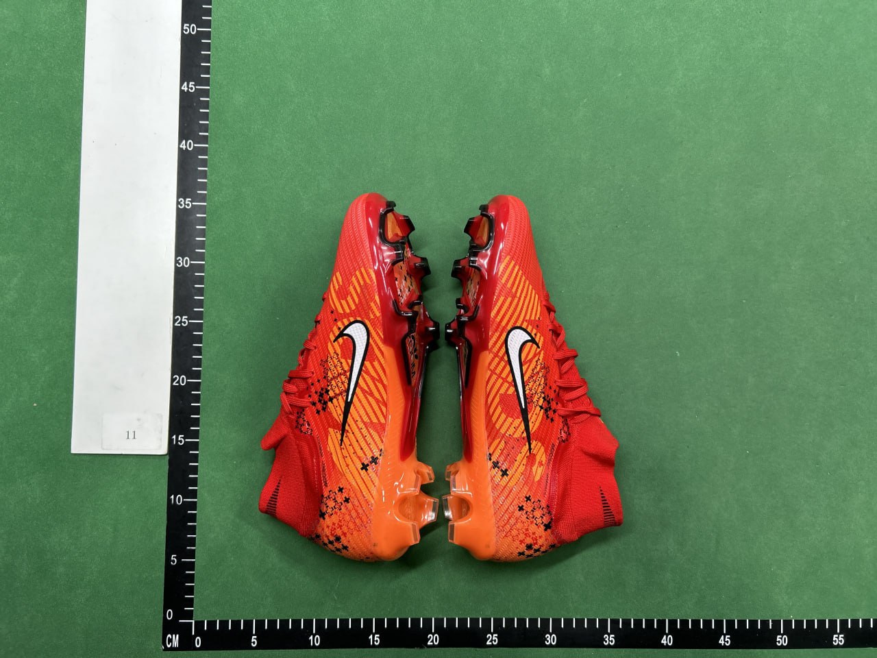 Nike soccer shoes  -4