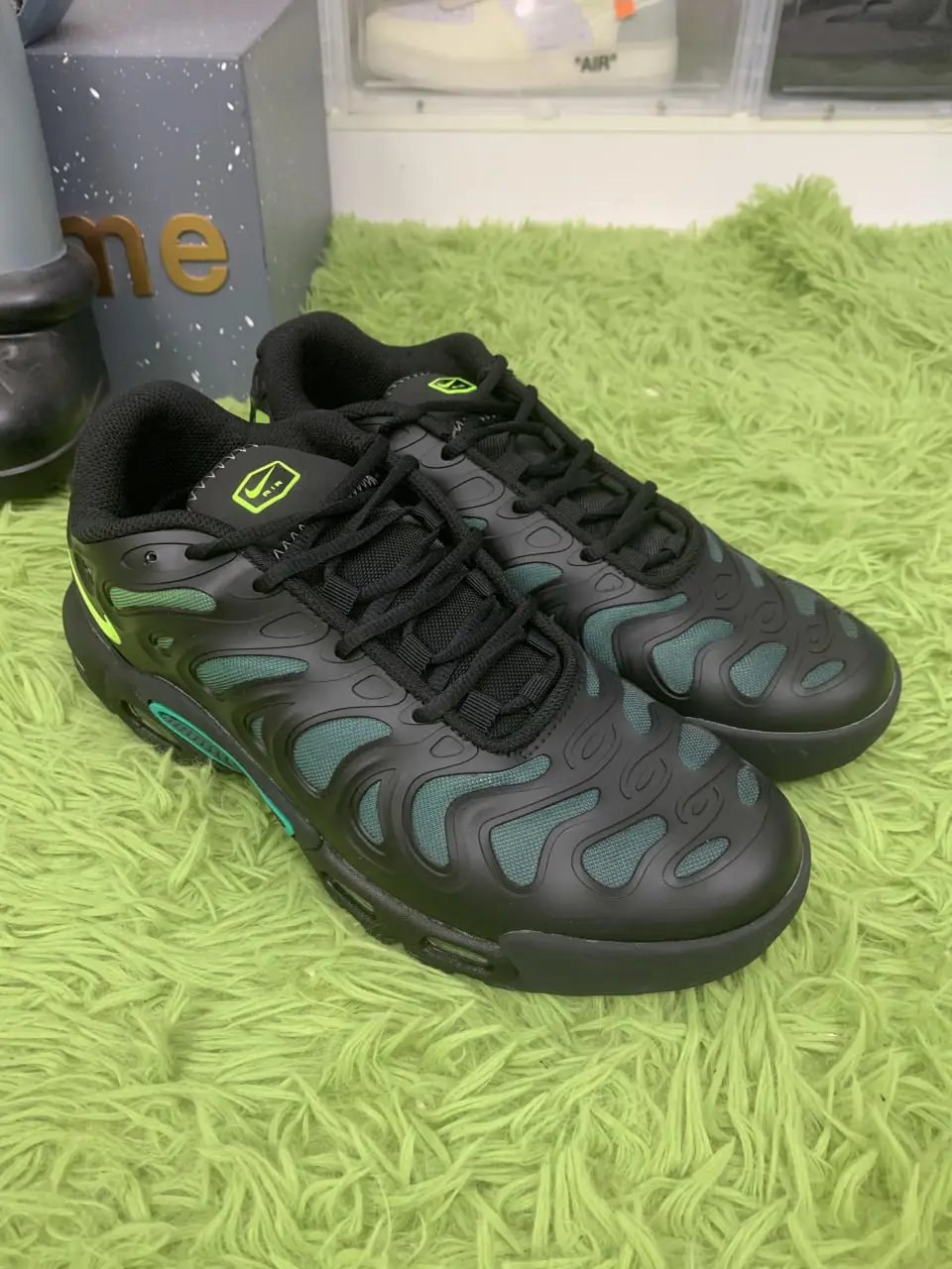 nike air max plus drift -3