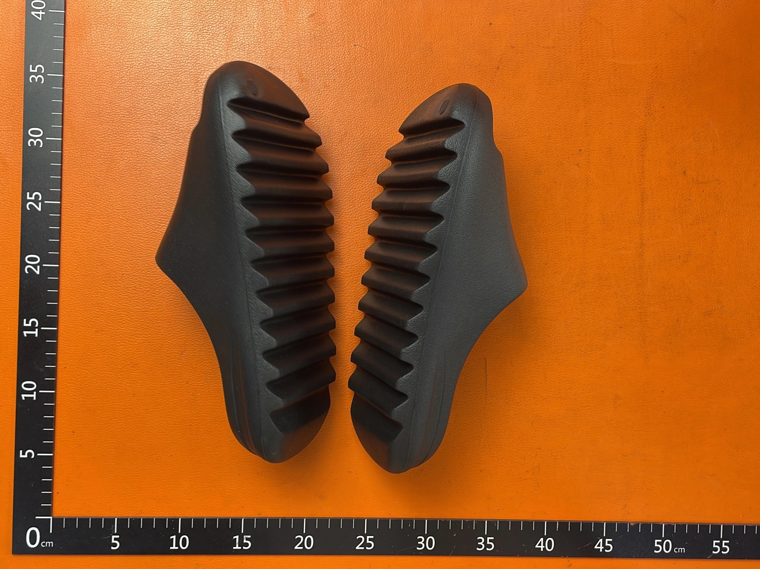 YEEZY SLIDE -4