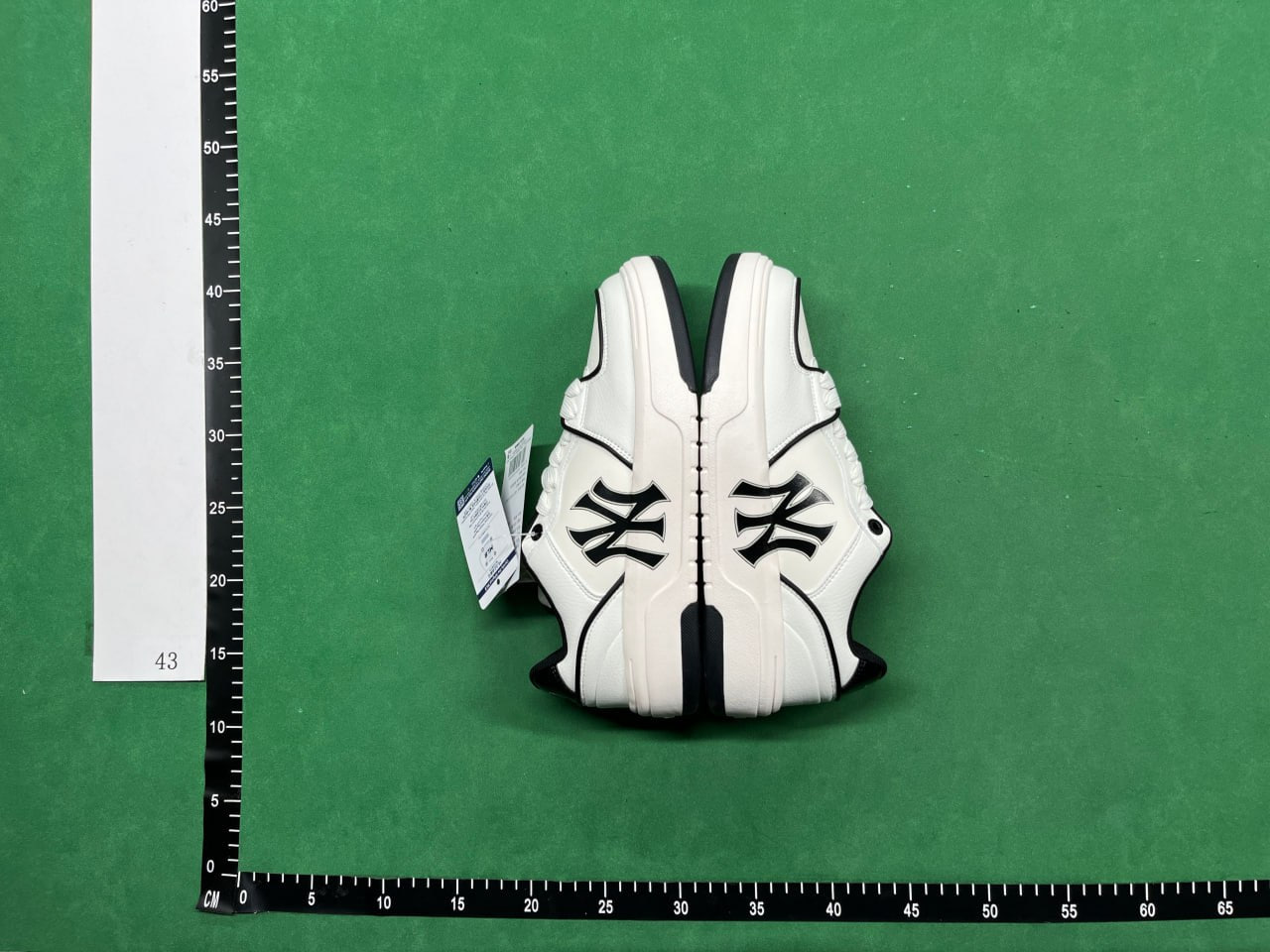 MLB -3