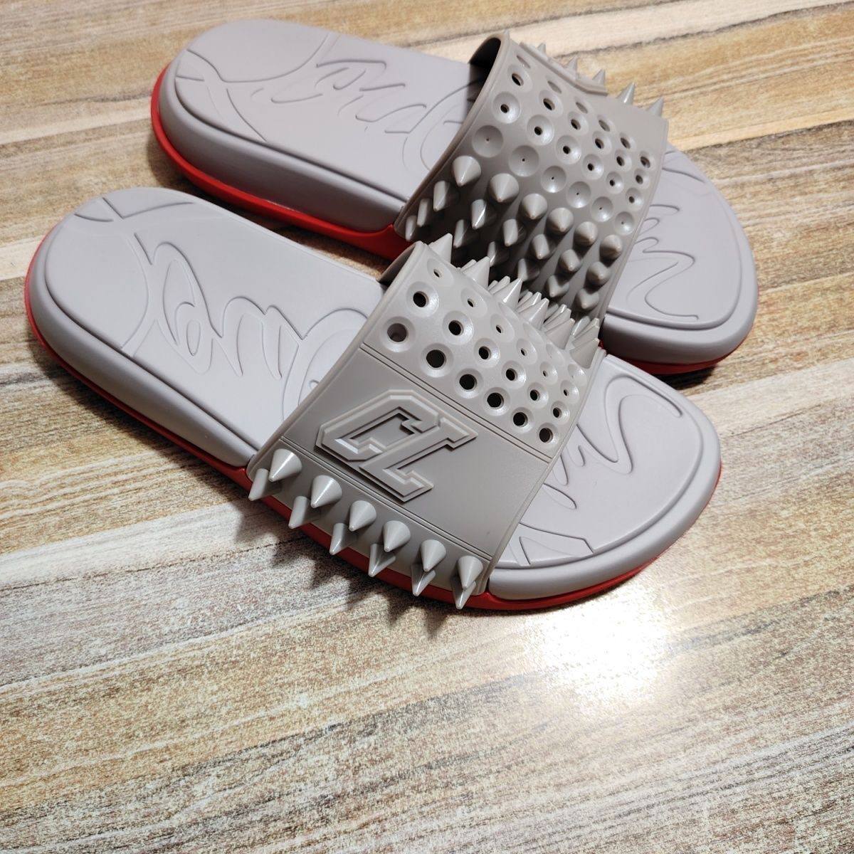 CL slippers -4