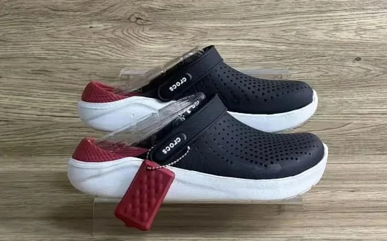 Crocs sandals -3