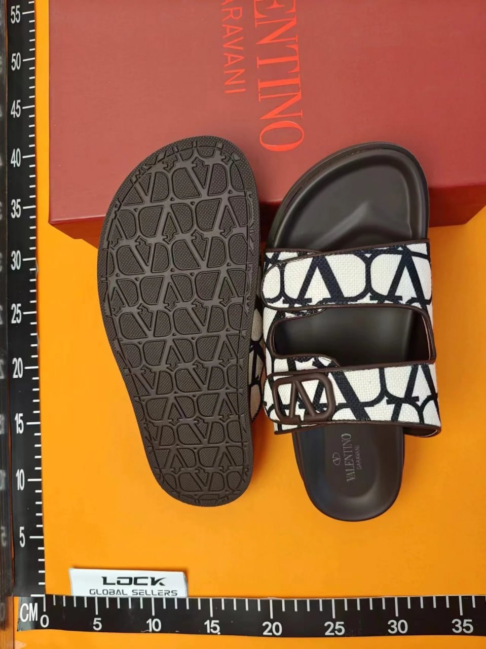 VALENTINO -3