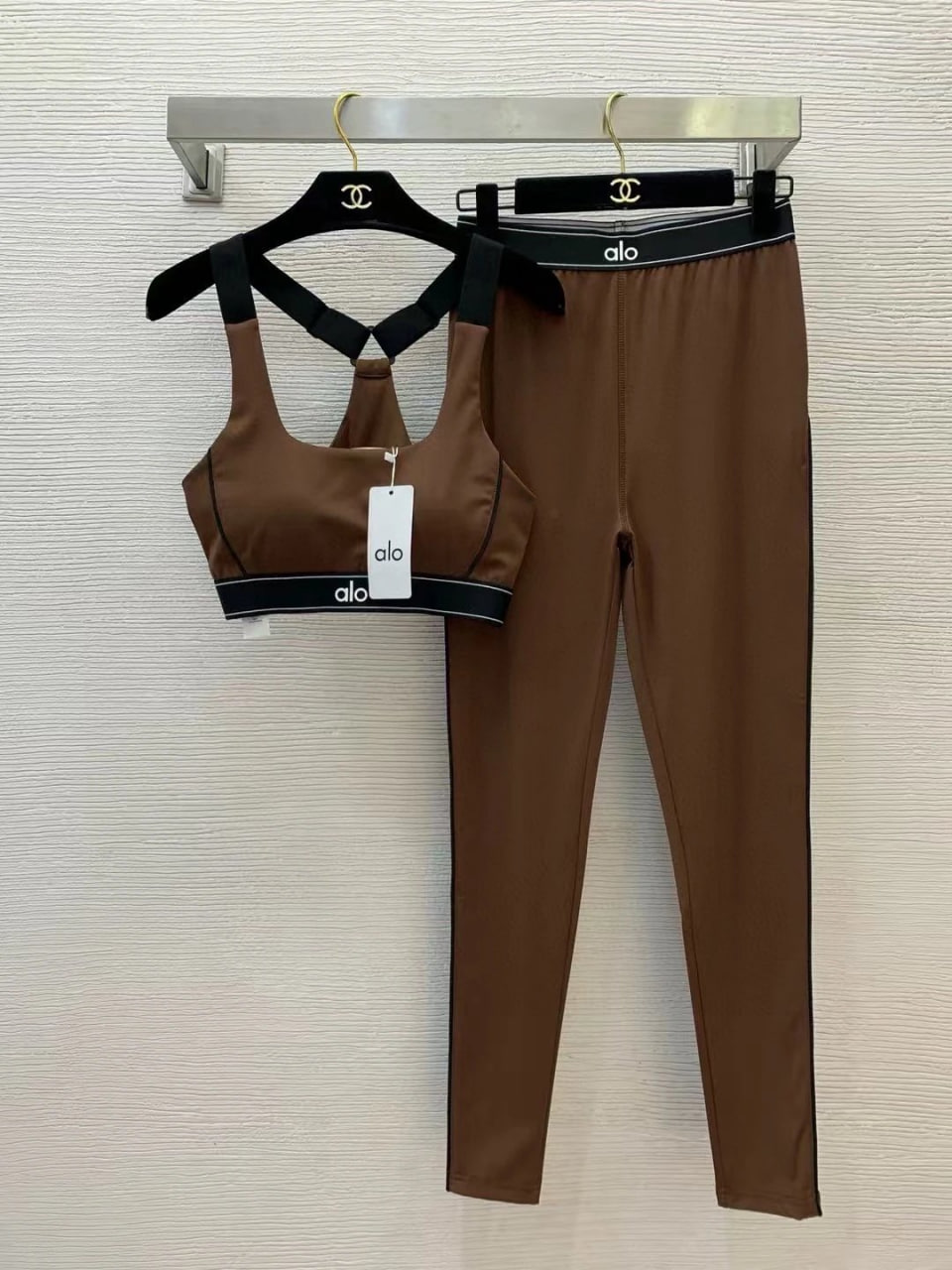 alo yoga set