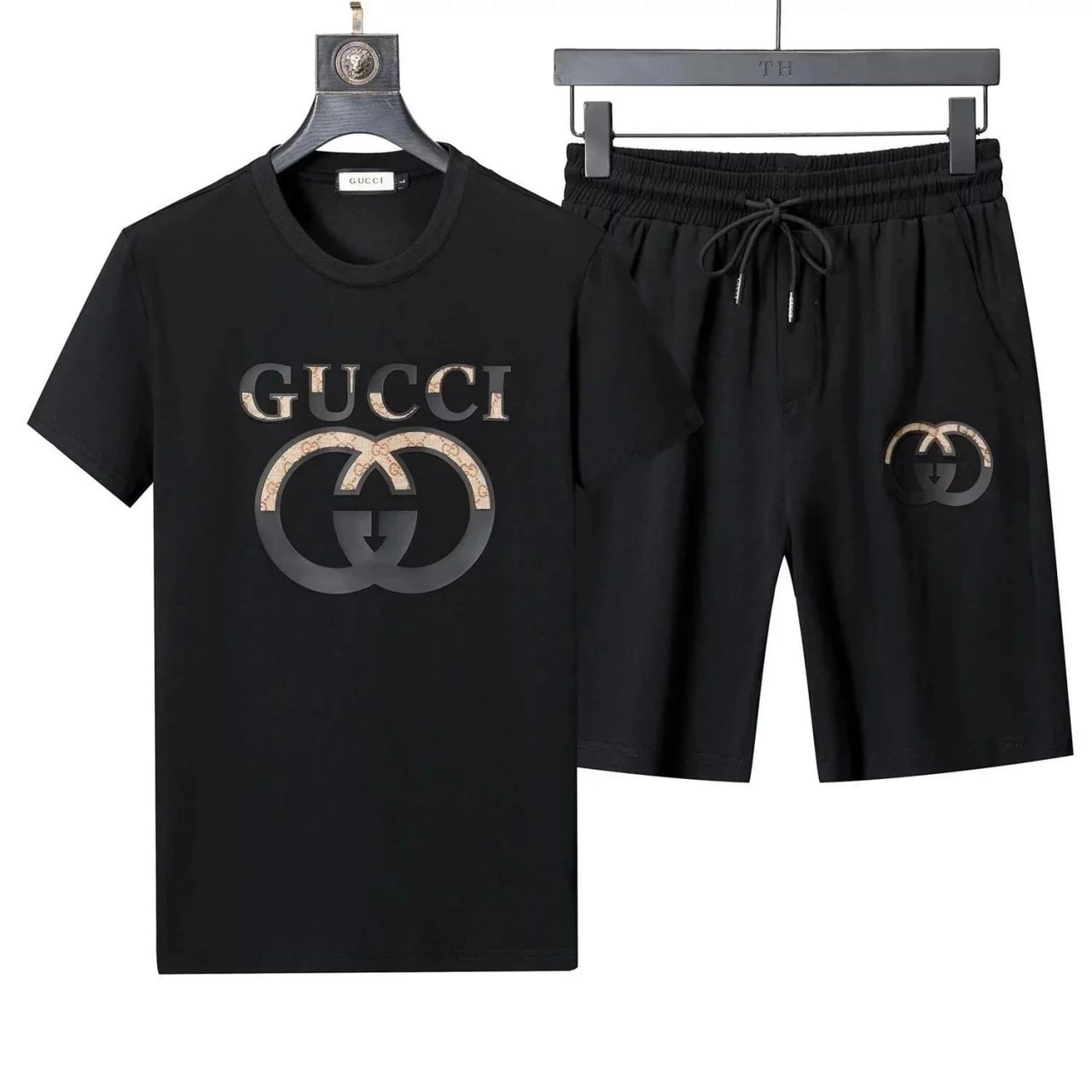 Gucci  Short Sleeve Suits -3